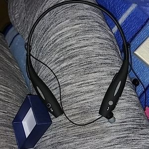 Bluetooth head phones